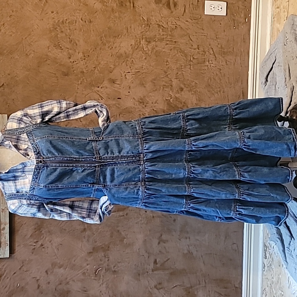 DRIFTWOOD Denim Tiered Dress M